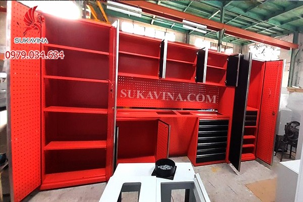 Bàn Thao Tác Cơ Khí Là Gì? Khám Phá Sự Đa Dạng Của Loại Bàn Này