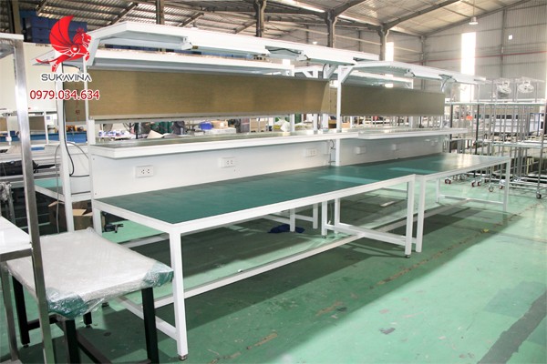 Bàn thao tác cơ khí sự lựa chọn thông minh cho nhà xưởng sản xuất hiện đại