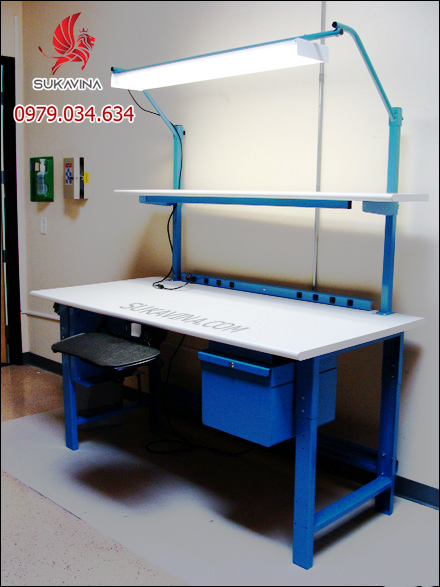 Kennedy-Workbench-003-LG.jpg (152 KB)