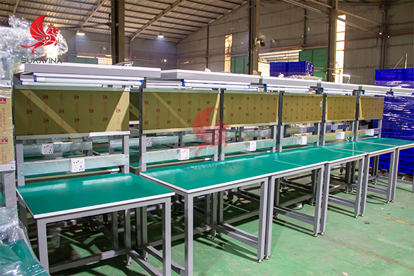 Sản phẩm bàn thao tác do Sukavina thiết kế gia công và lắp đặt ban-thao-tac-cong-nghiep-la-gi 5.jpg (293 KB)