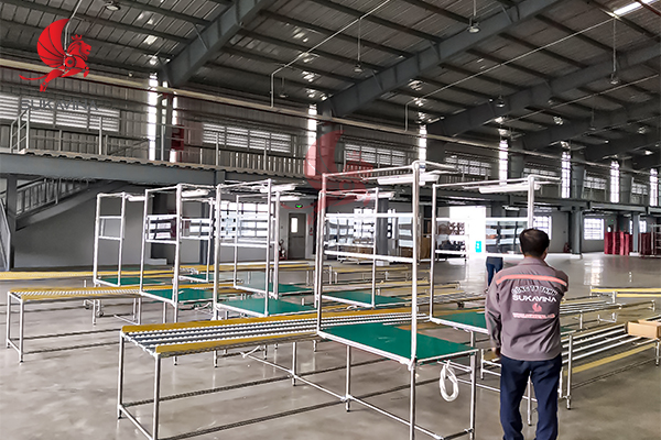 ban-thao-tac-day-chuyen-san-xuat-thuc-pham 4.jpg (274 KB)