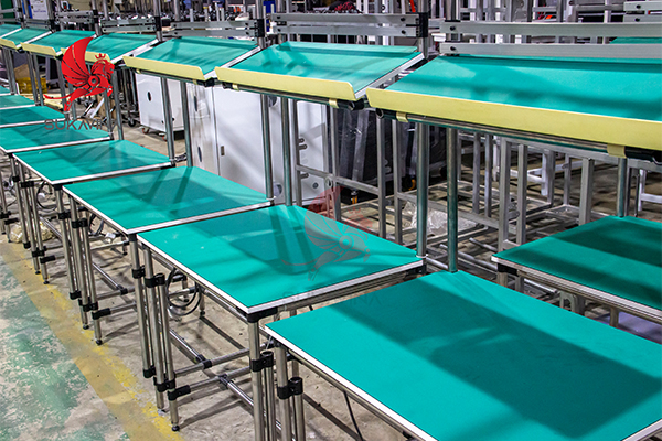 Bàn thao tác inox 2 tầng gia công theo yêu cầu Bàn thao tác inox 2 tầng gia công theo yêu cầu