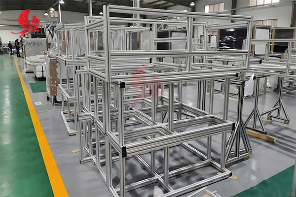 cac-loai-khung-nhom-dinh-hinh-pho-bien 3.jpg (233 KB)