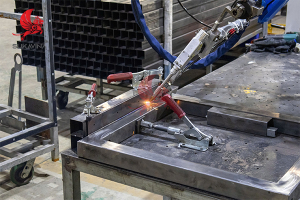 gia-cong-co-khi-theo-yeu-cau 1.jpg (262 KB)