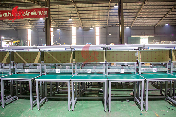 Bàn thao tác khung thép sơn tĩnh điện cach-chon-ban-thao-tac-theo-nganh-san-xuat 3.jpg (288 KB)