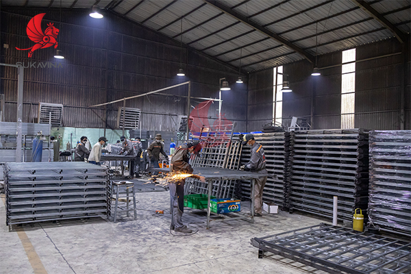 gia-cong-kim-loai-tam 3.jpg (260 KB)