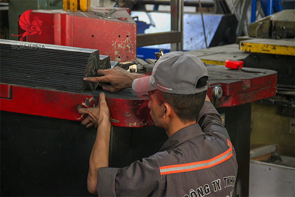 gia-cong-kim-loai-tam 6.jpg (244 KB)