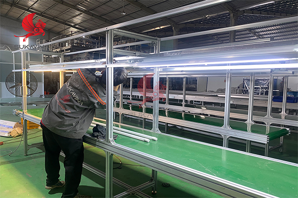 Hệ thống băng tải PVC khung nhôm định hình nguyen-ly-bang-tai 3.jpg (275 KB)