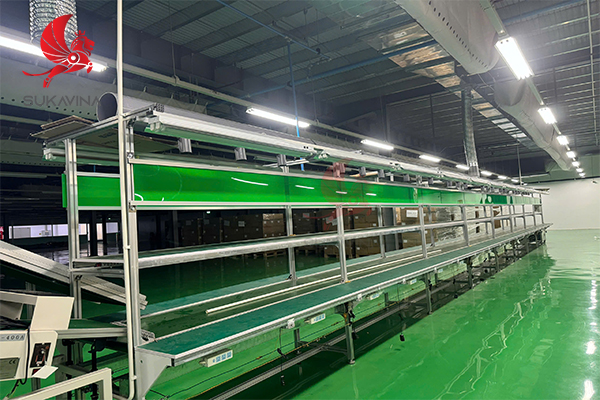 Băng tải PVC công nghiệp lắp đặt trong nhà máy he-thong-bang-tai-cong-nghiep 6.jpg (284 KB)