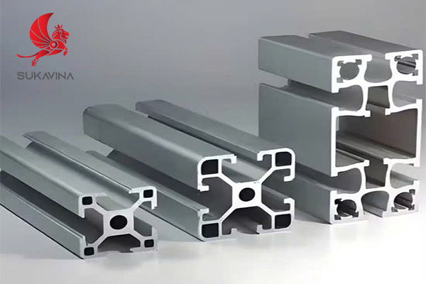 khung-nhom-dinh-hinh 4.jpg (126 KB)