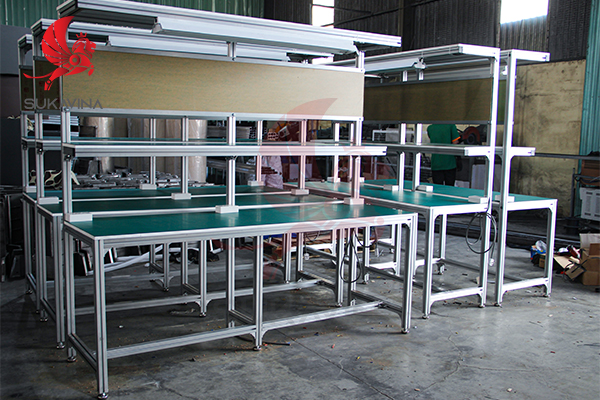 BÀN LÀM VIỆC NHÔM ĐỊNH HÌNH TỐI ƯU KHÔNG GIAN, NÂNG CAO HIỆU SUẤT