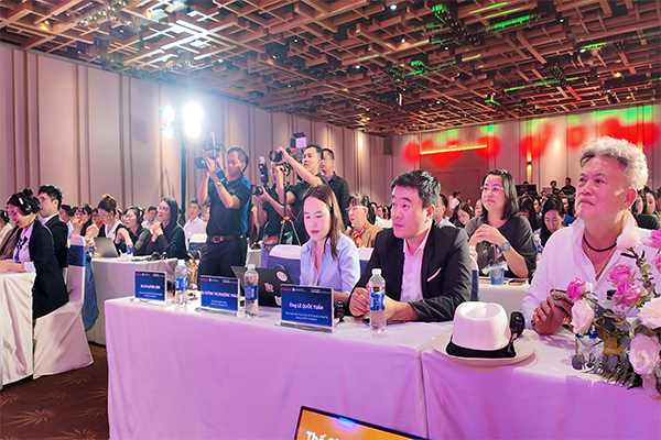 SUKAVINA KHẲNG ĐỊNH VỊ THẾ TẠI HỘI THẢO "OUTSTANDING VIETNAM"